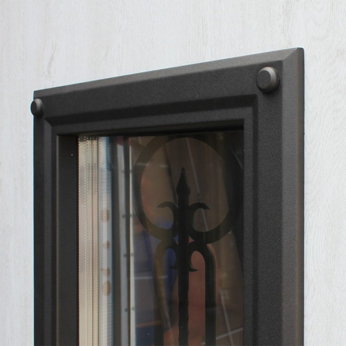 Стальная дверь "Grand Lux light 2" с окном и лазерной резкой (терморазрыв 3к). Заказная модель.